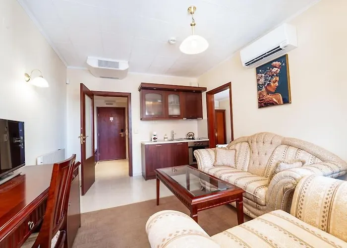 Lift Delight Apartment