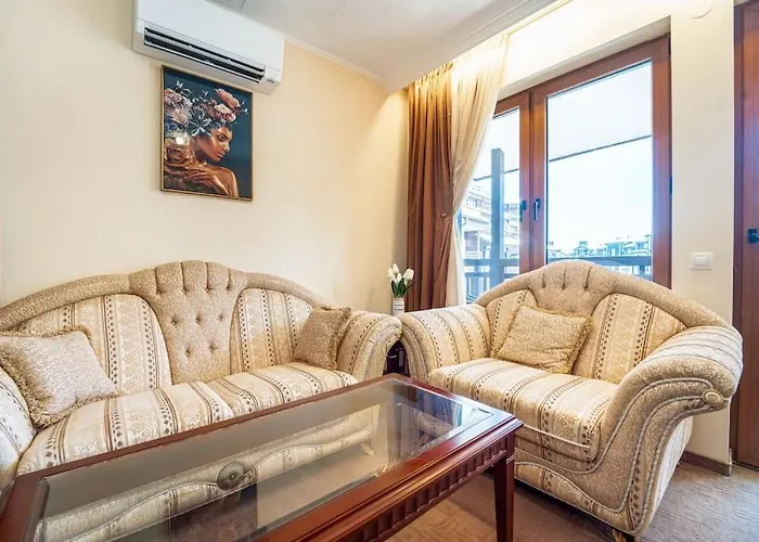 Lift Delight Apartment